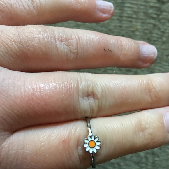 Ring - Picture 2 of 3